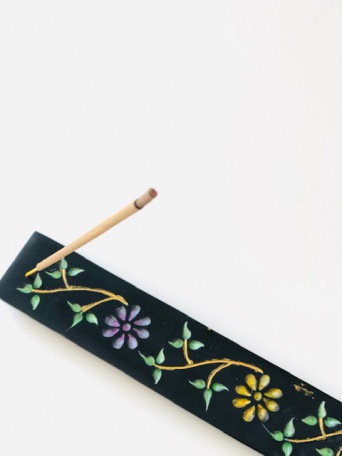  Räucherstäbchenhalter mit Blumen 
