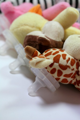  Pacimal Schnuller mit Kuscheltier Giraffe